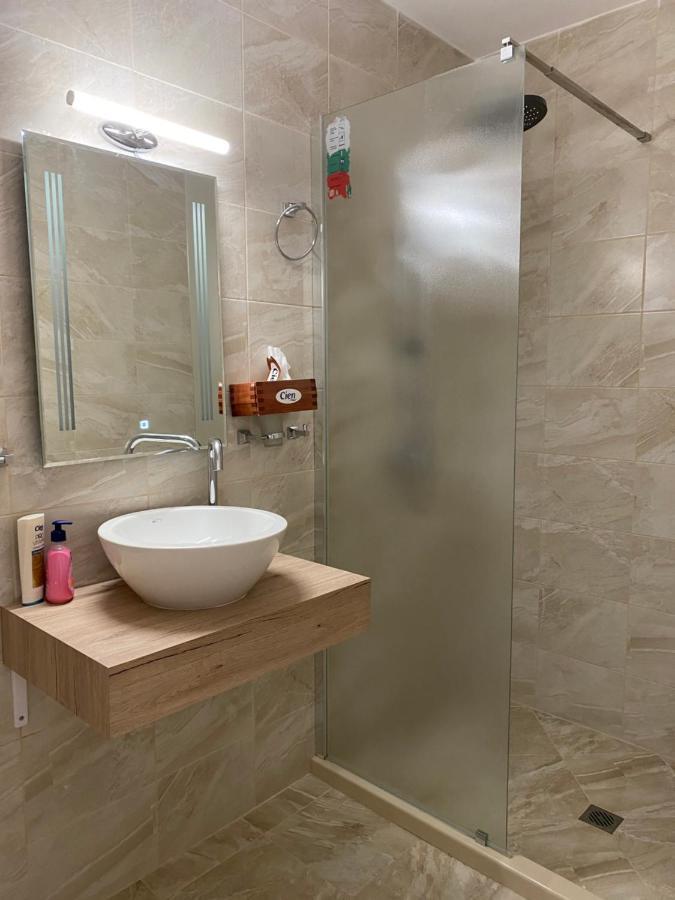 The Ideal Appartamento Burgas Esterno foto